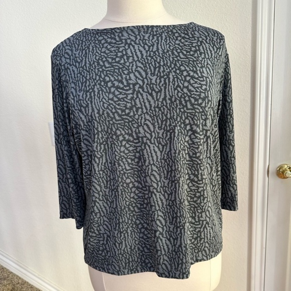 Notations, size XL, gray and black pattern poly top